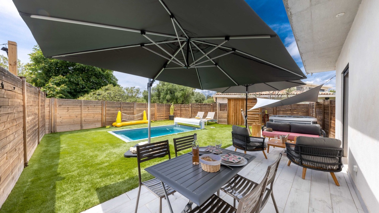 Photo of Outdoor in Les Maillans