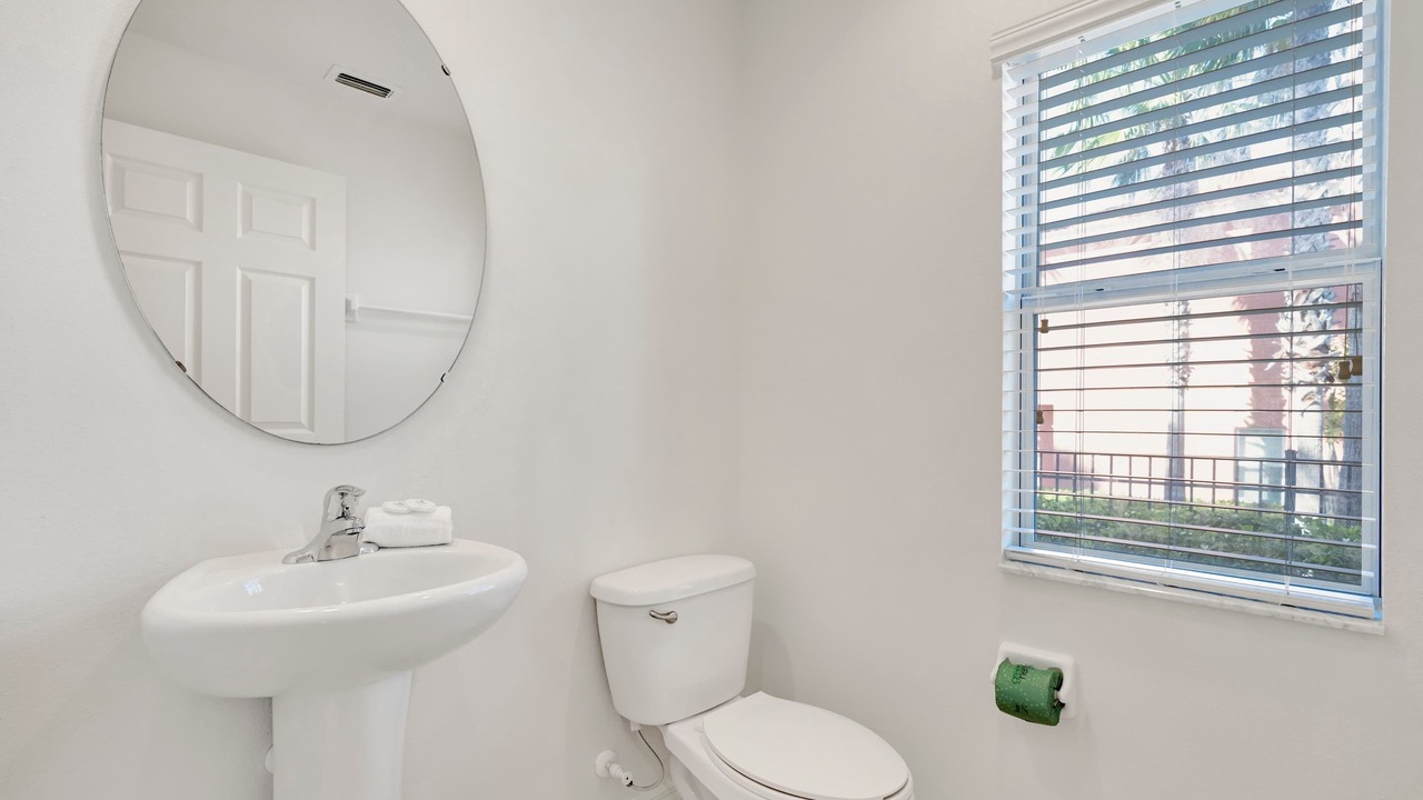 Photo of Bathroom in Sunset Lakes