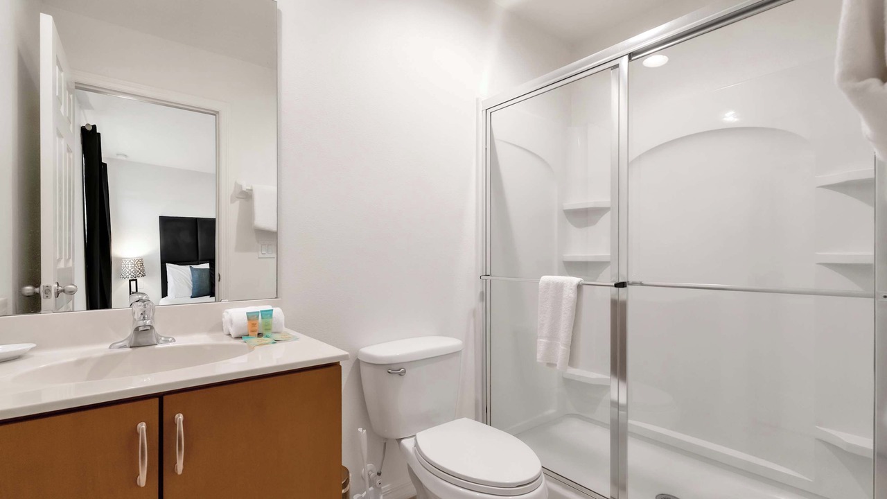 Photo of Bathroom in Sunset Lakes