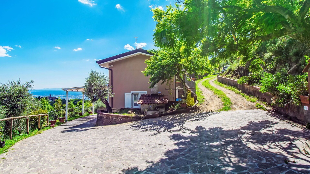 Photo of Outdoor in Macchino