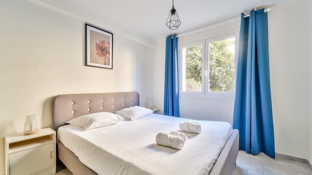 Photo of Bedroom in Pasteur