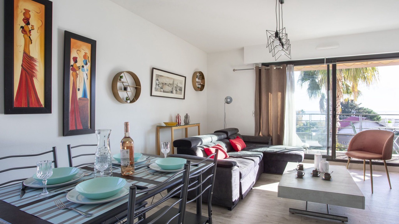 Photo of Bedroom in Villeneuve Loubet Beach