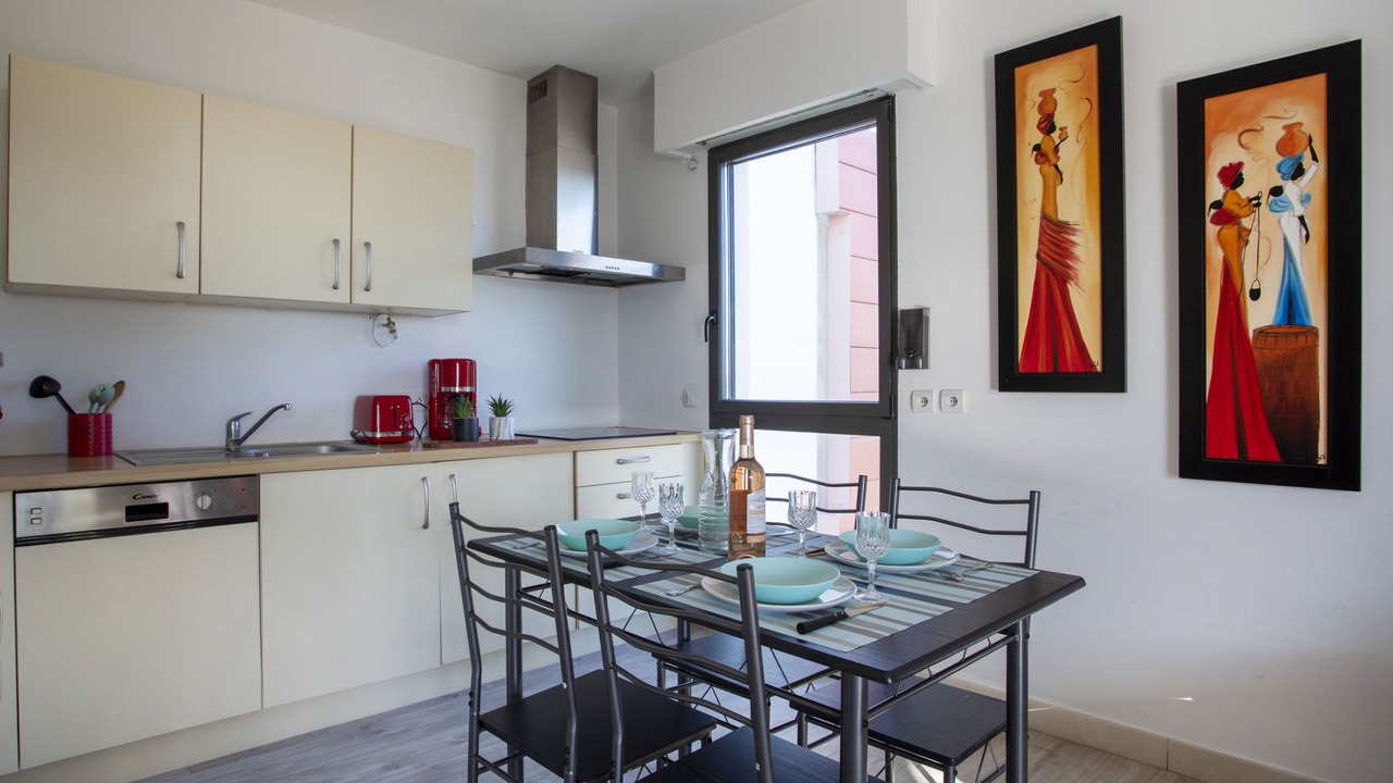 Photo of Bedroom in Villeneuve Loubet Beach