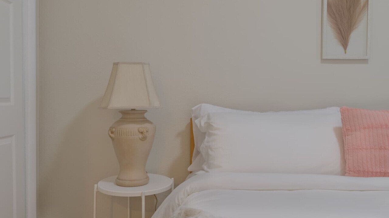 Photo of Bedroom in Azalea Park
