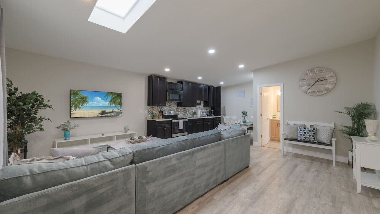 Photo of Livingroom in Azalea Park