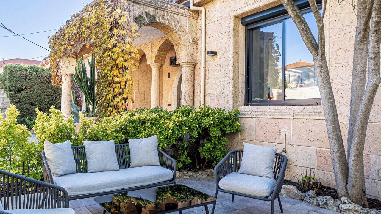Photo of Patio Balcony in Riou - Petit Juas - Av de Grasse