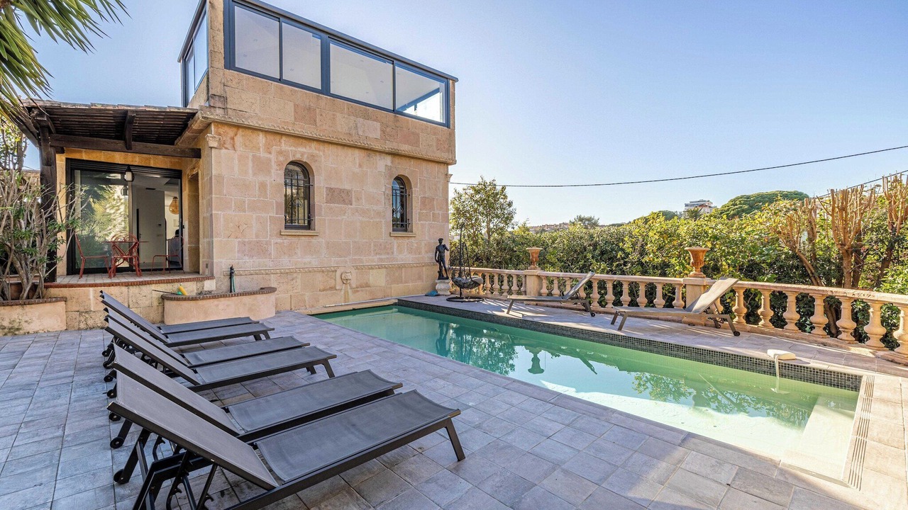 Photo of Outdoor in Riou - Petit Juas - Av de Grasse