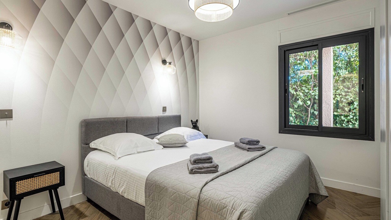 Photo of Bedroom in Riou - Petit Juas - Av de Grasse