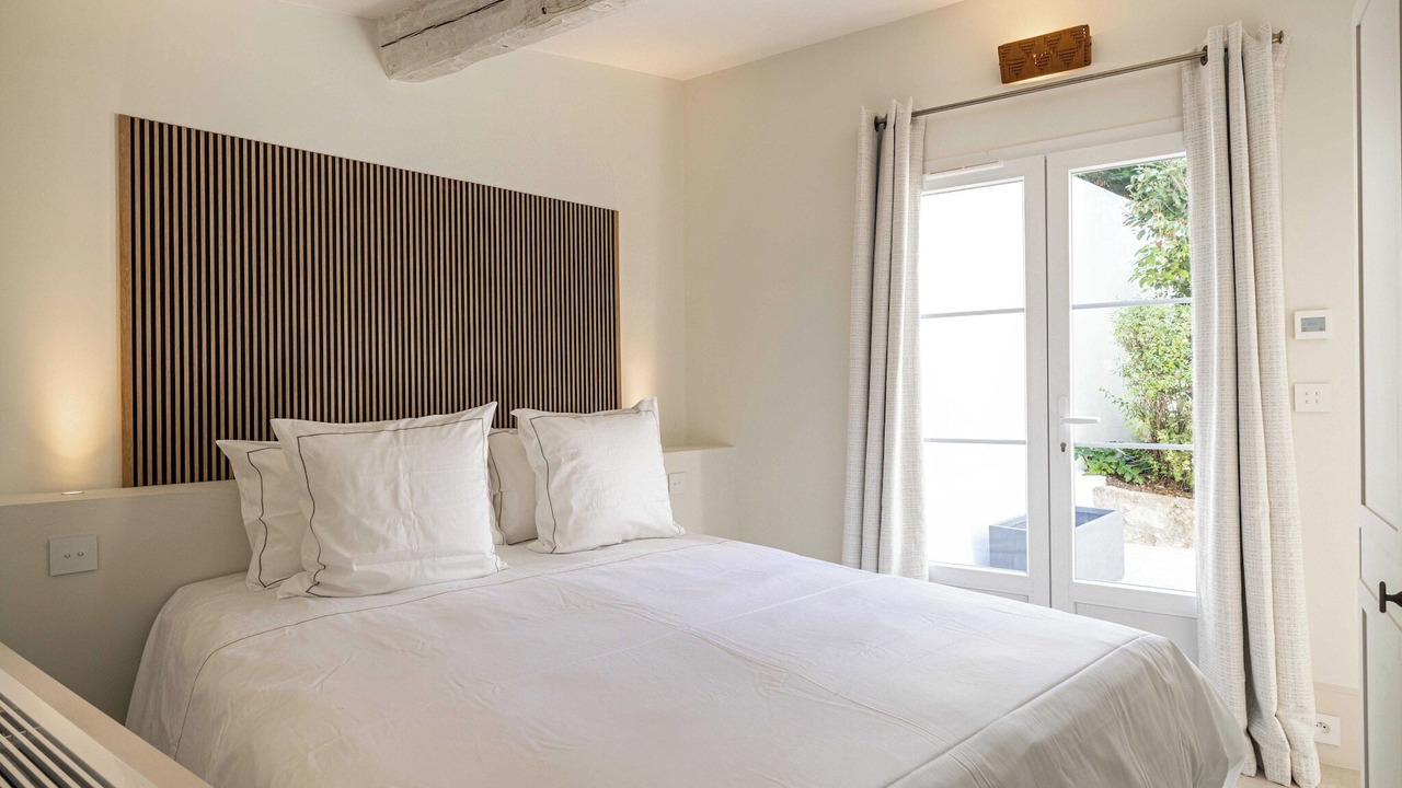 Photo of Bedroom in California - Pezou