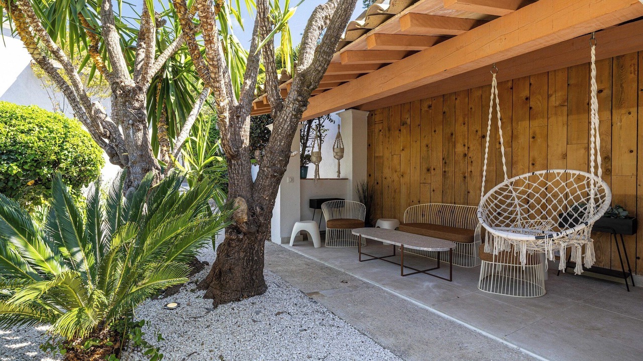 Photo of Patio Balcony in California - Pezou