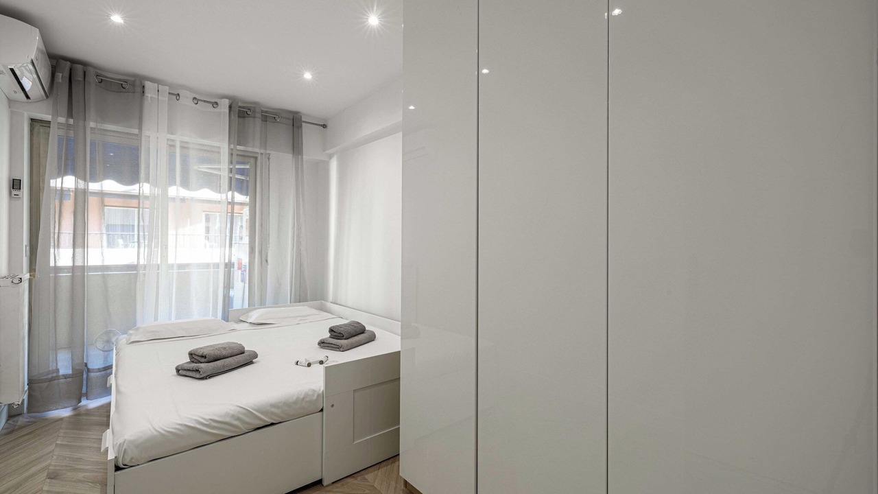 Photo of Bedroom in Juan-les-Pins