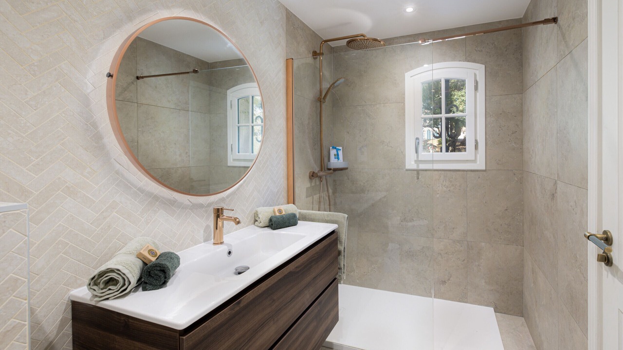 Photo of Bathroom in Tanneron