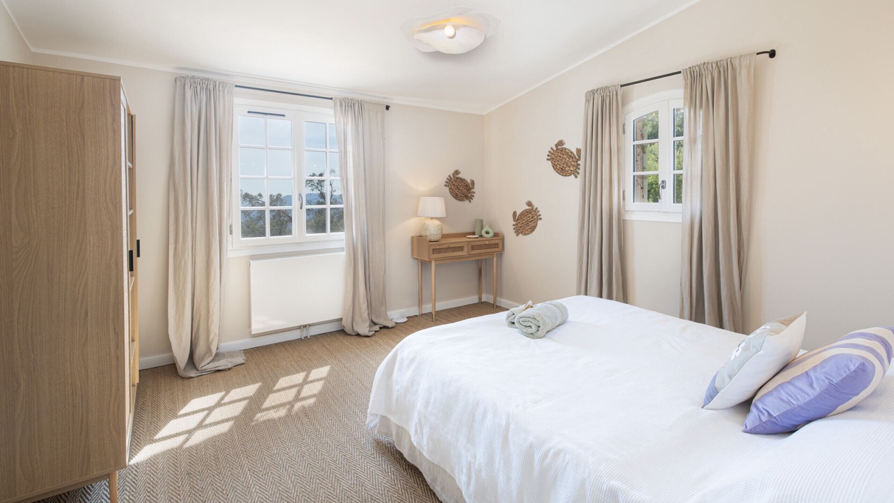 Photo of Bedroom in Tanneron