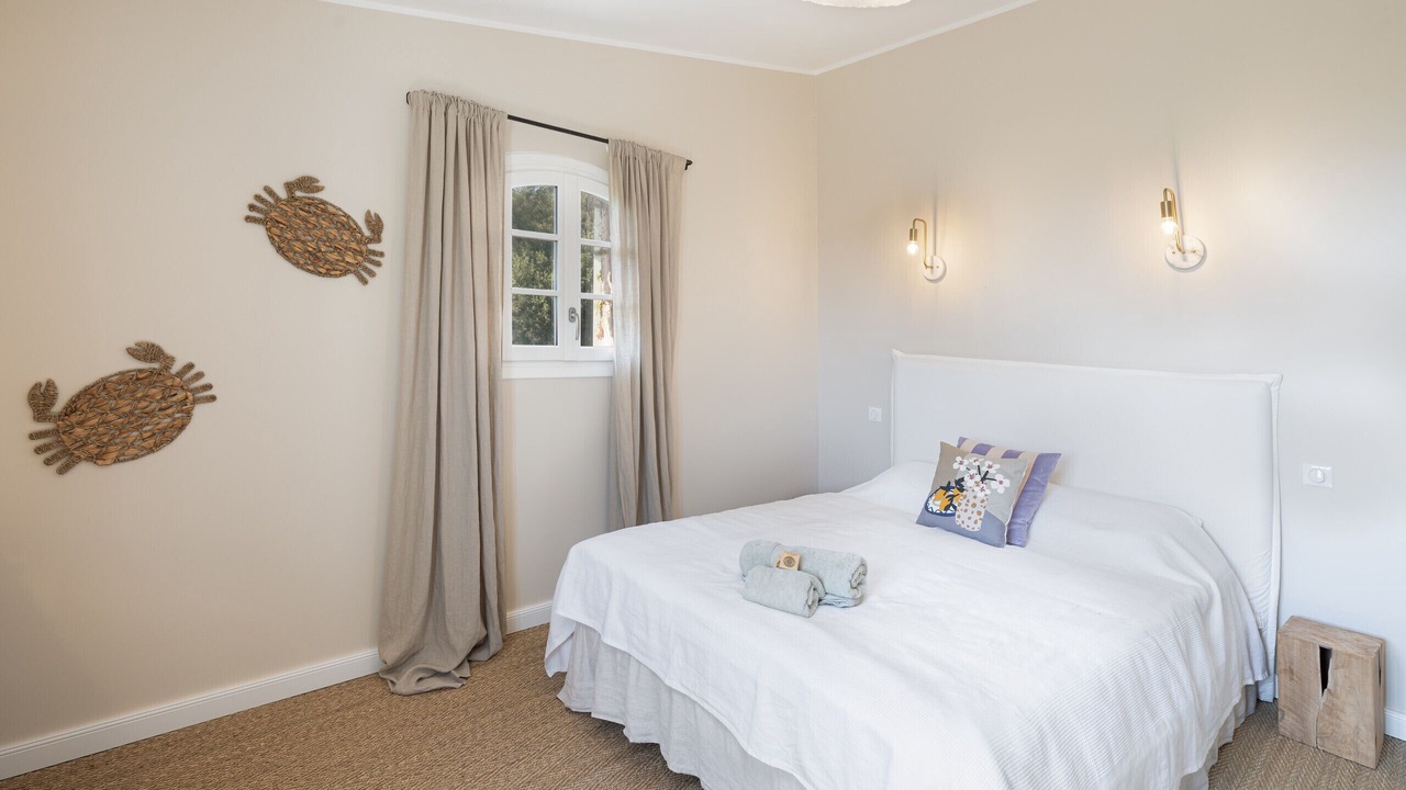 Photo of Bedroom in Tanneron