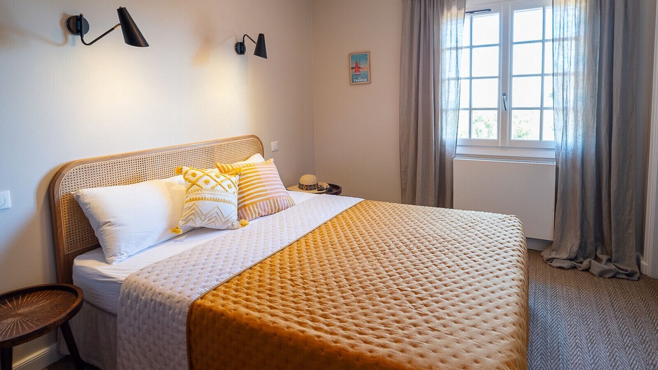 Photo of Bedroom in Tanneron