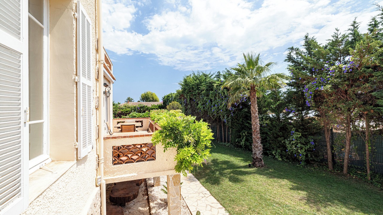 Photo of Patio Balcony in Cap-d'Antibes
