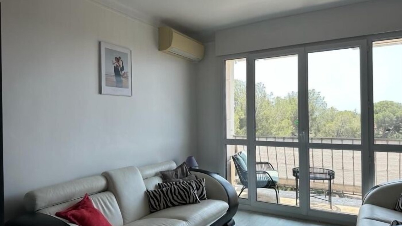 Photo of Livingroom in Antheor