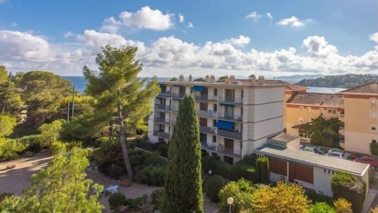 Photo of Outdoor in Antheor
