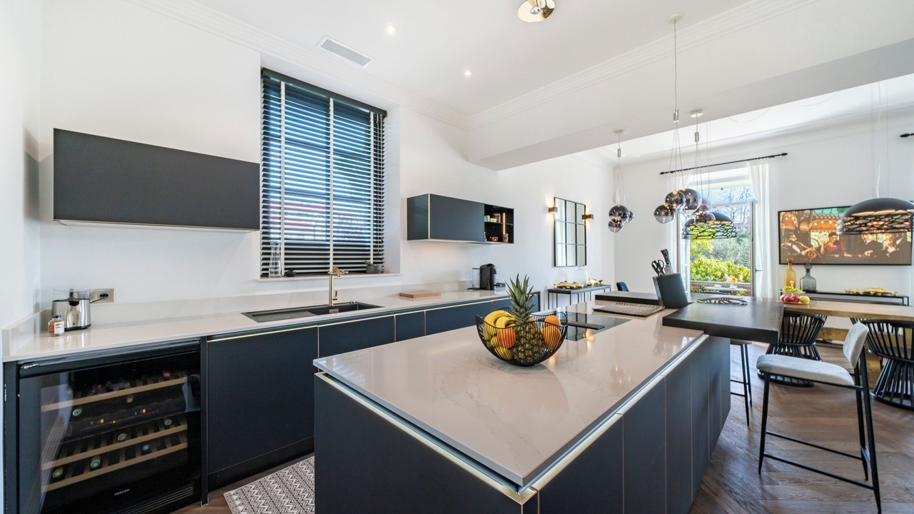 Photo of Kitchen in Prado - Republique