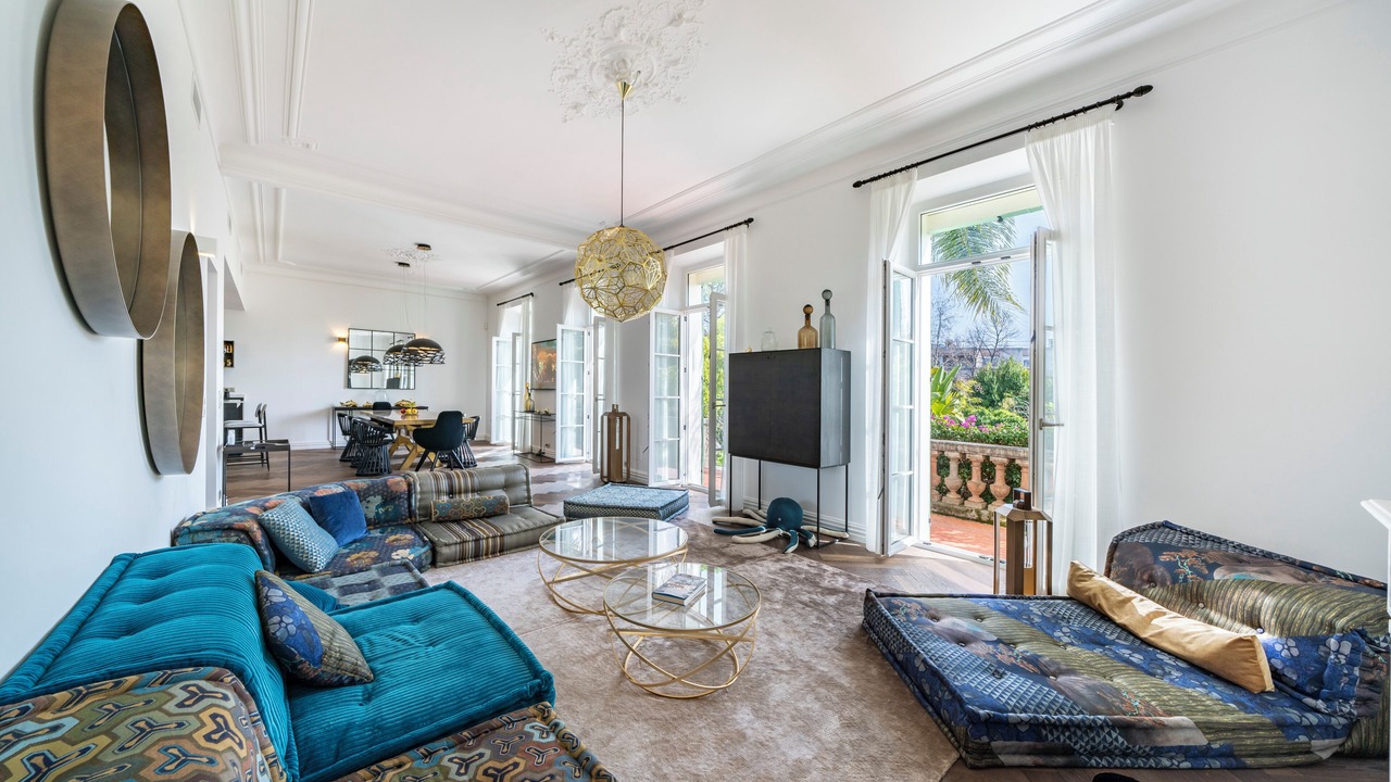 Photo of Livingroom in Prado - Republique