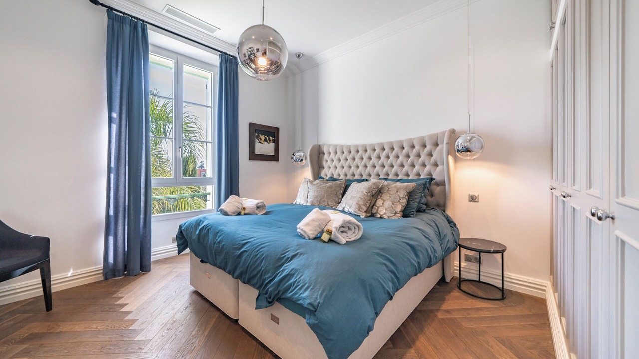 Photo of Bedroom in Prado - Republique