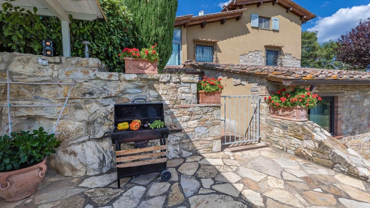 Photo of Patio Balcony in Gaiole in Chianti