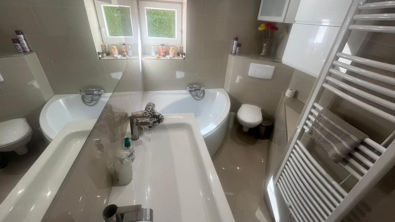 Photo of Bathroom in Carros