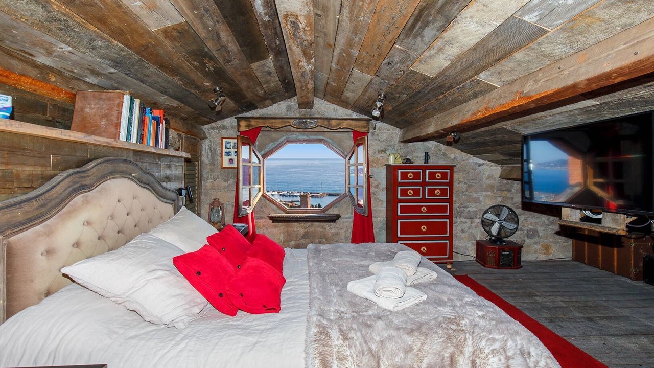 Photo of Bedroom in La Napoule