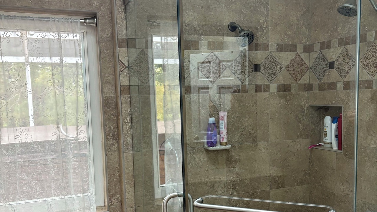 Photo of Bathroom in Mariner's VIllage