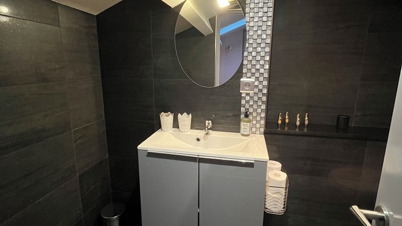 Photo of Bathroom in Beausoleil