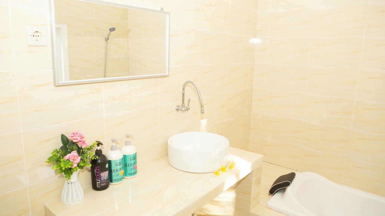 Photo of Bathroom in Kaliasem