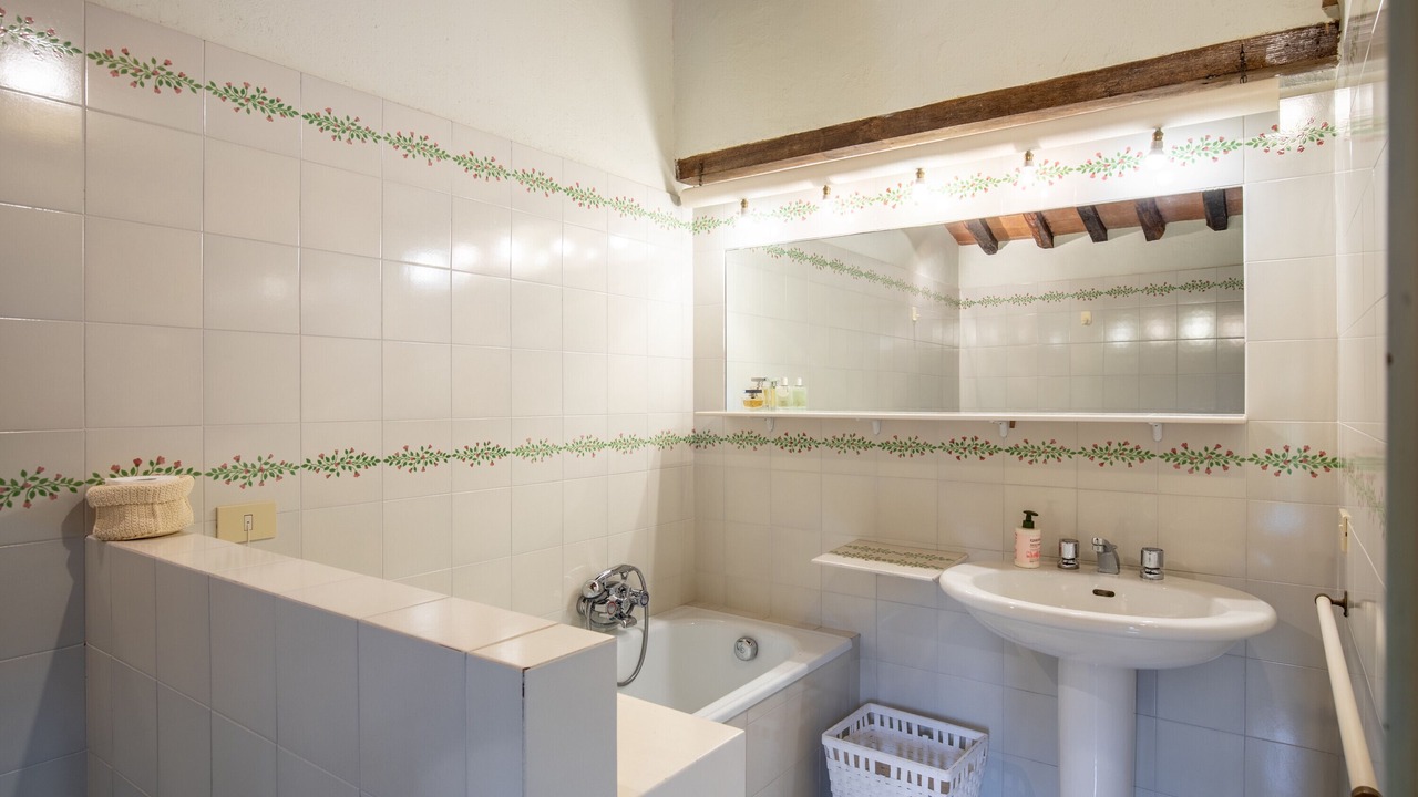 Photo of Bathroom in Santa Lucia