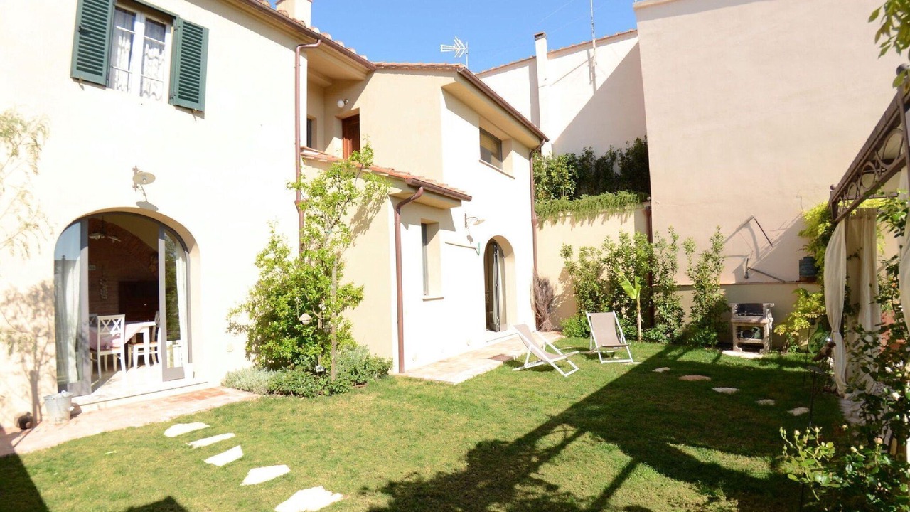 Photo of Outdoor in Aiale