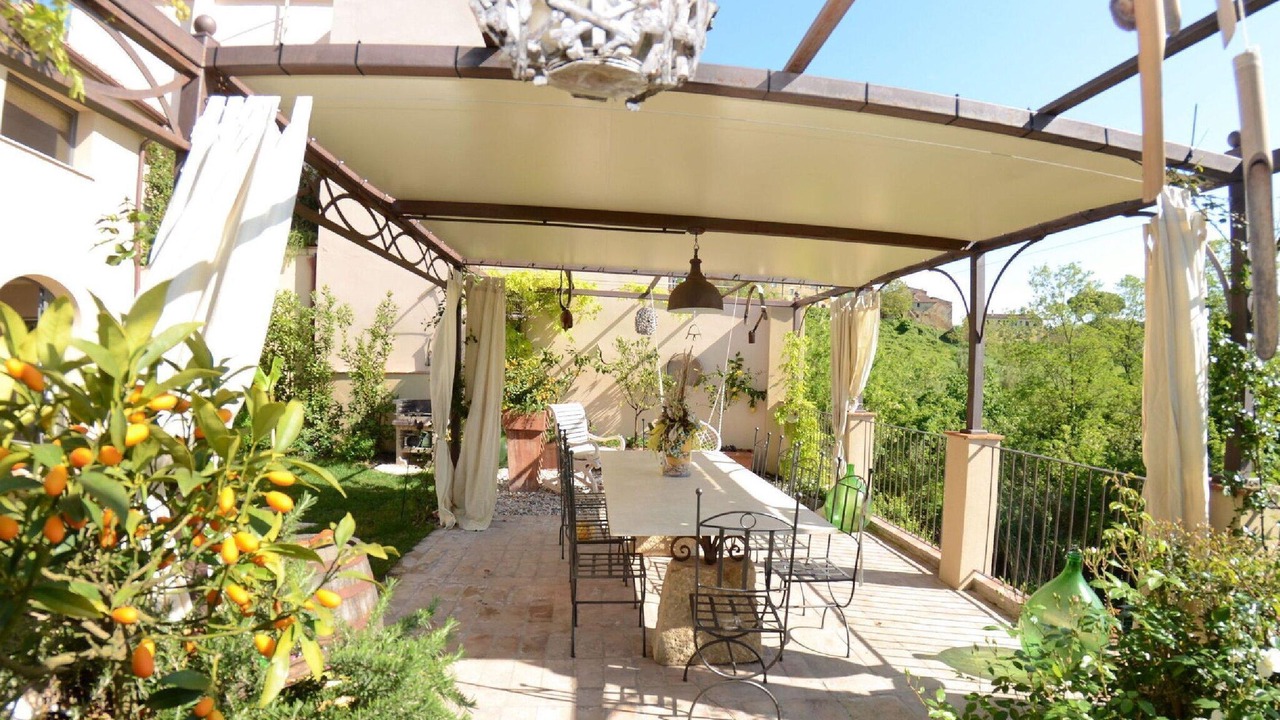 Photo of Patio Balcony in Aiale