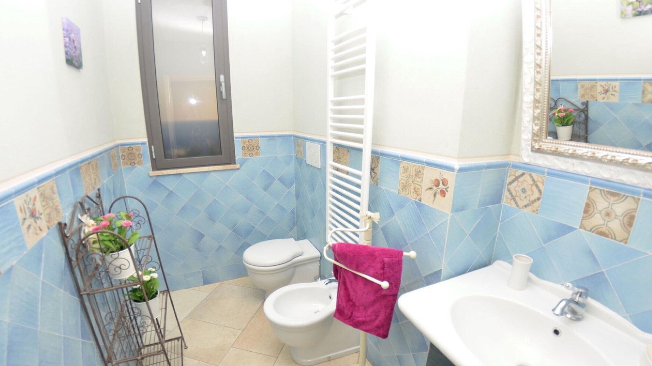 Photo of Bathroom in Aiale