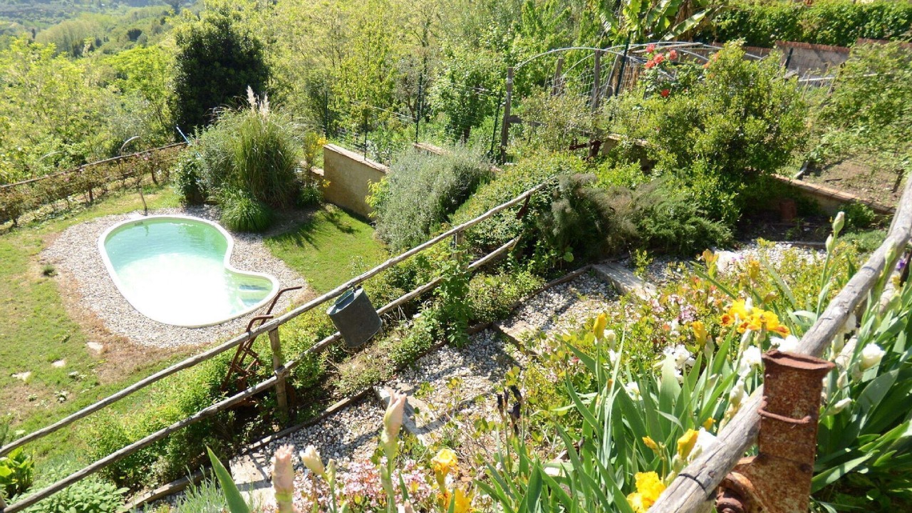 Photo of Outdoor in Aiale