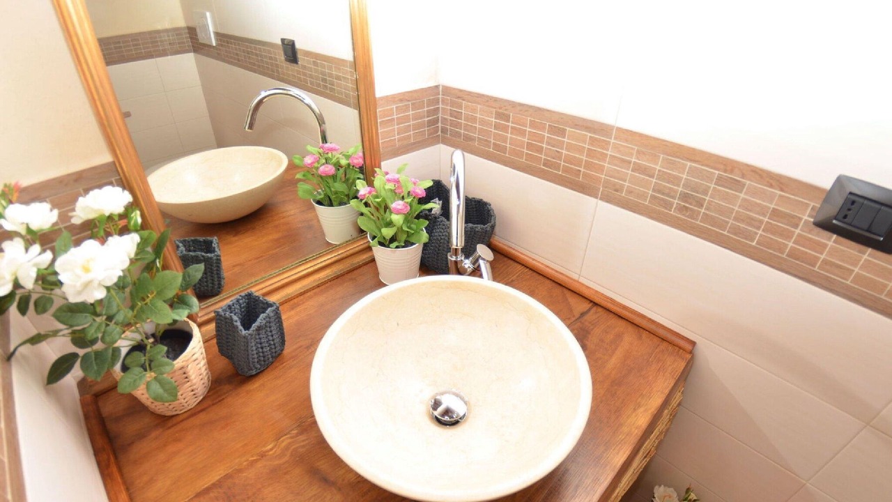Photo of Bathroom in Aiale