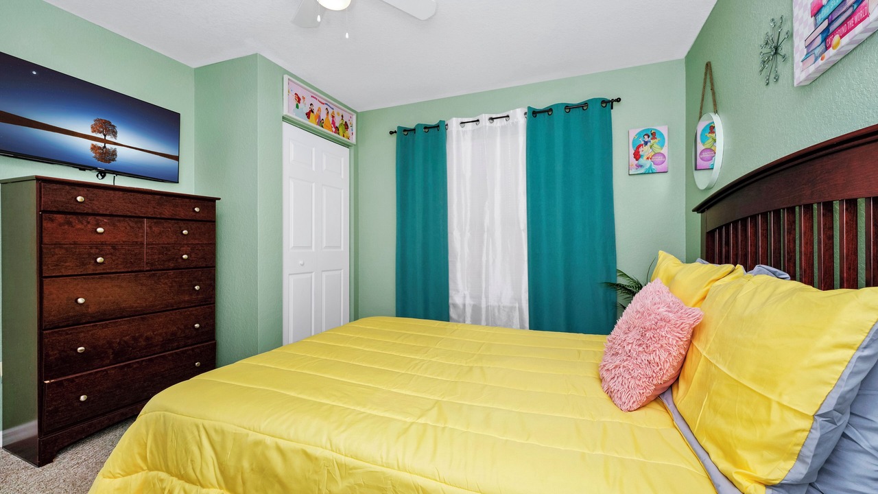 Photo of Bedroom in Venetian Bay Villages