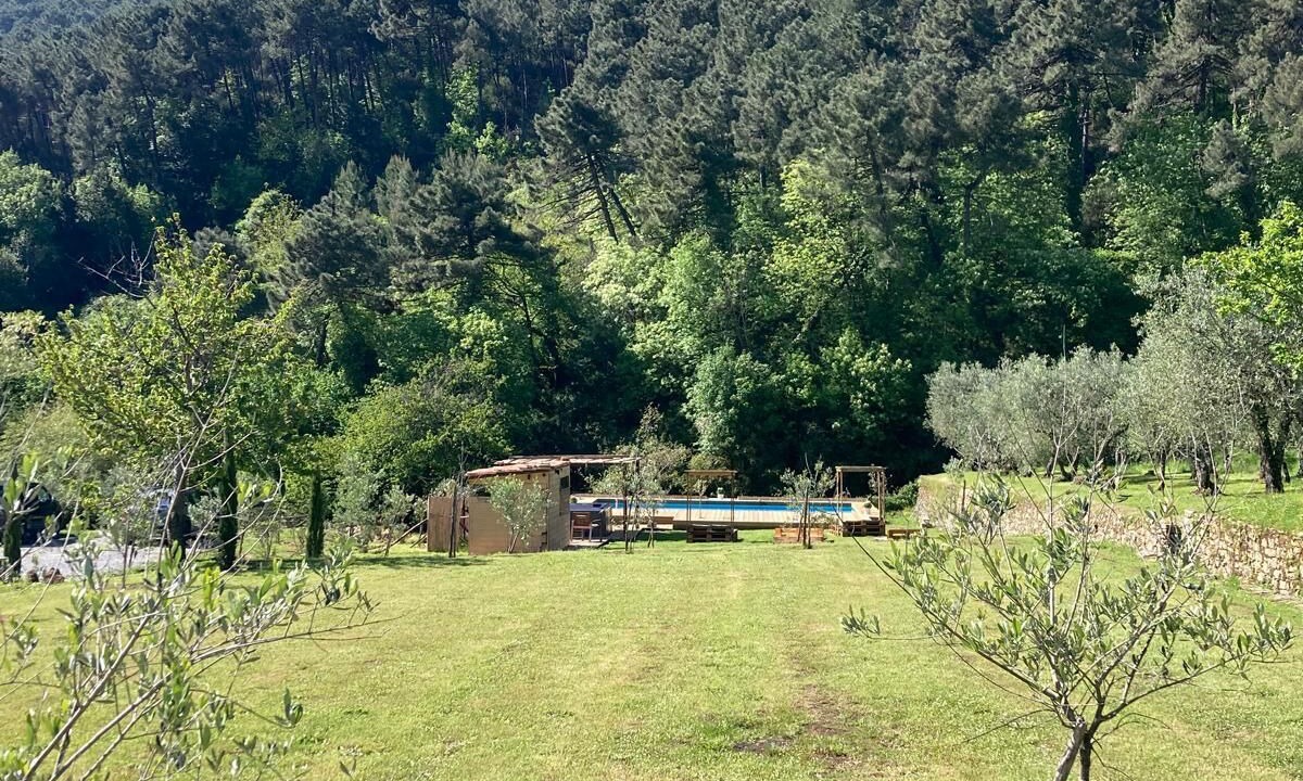 Photo of Outdoor in Buti
