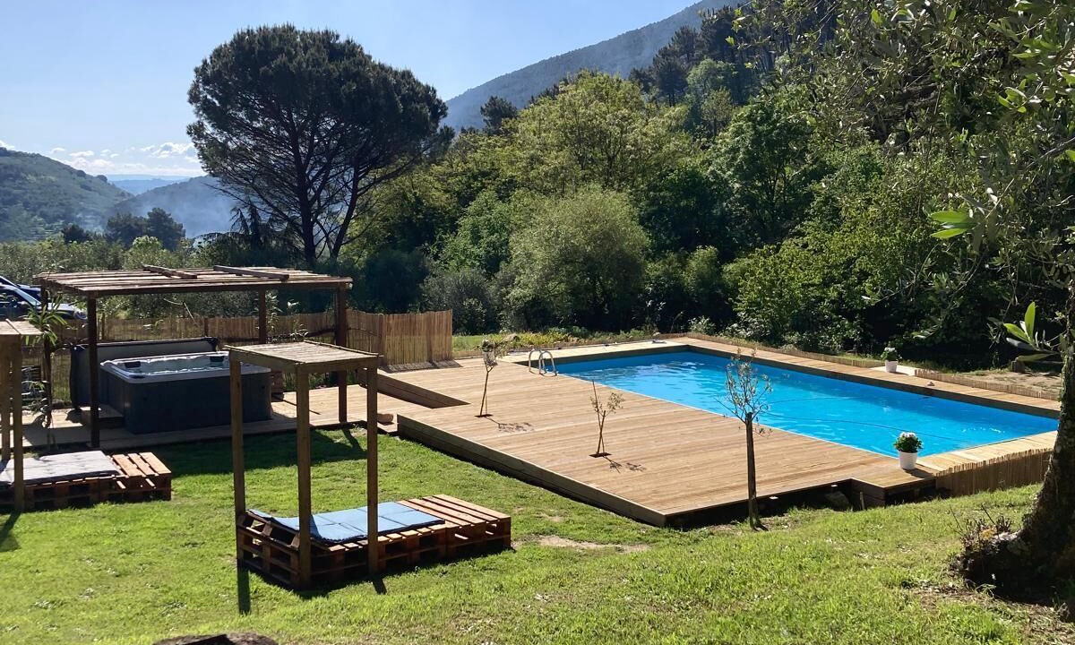 Photo of Outdoor in Buti