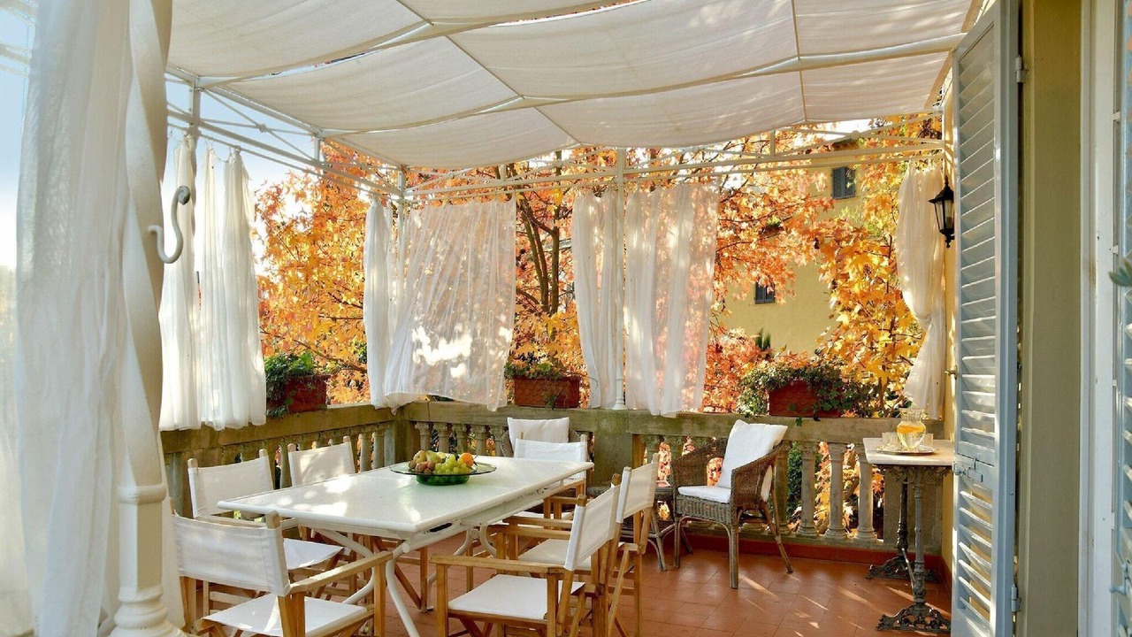 Photo of Patio Balcony in Lari