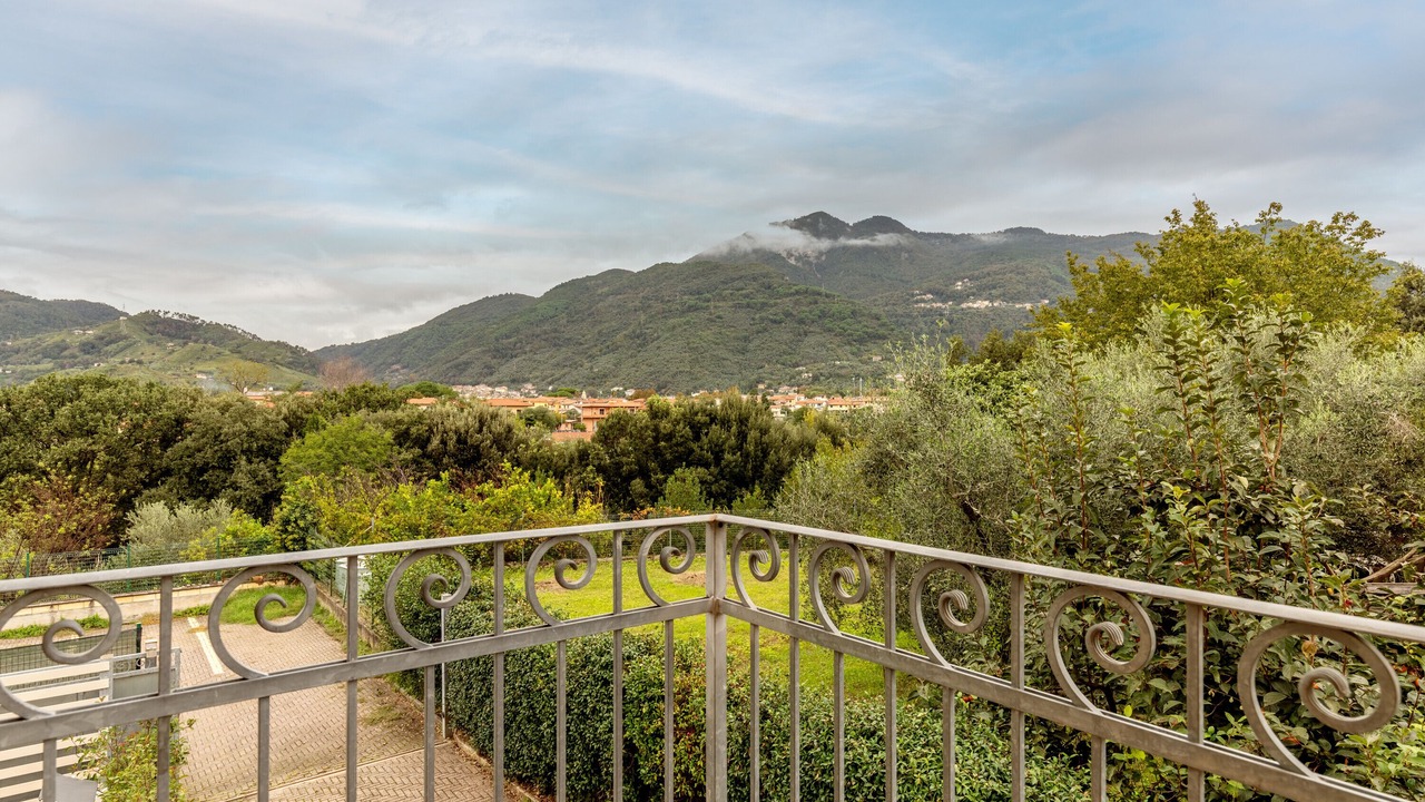 Photo of Outdoor in Massa