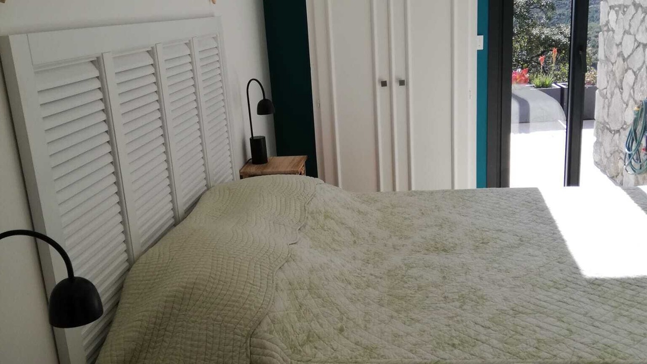 Photo of Bedroom in Mandelieu-La-Napoule