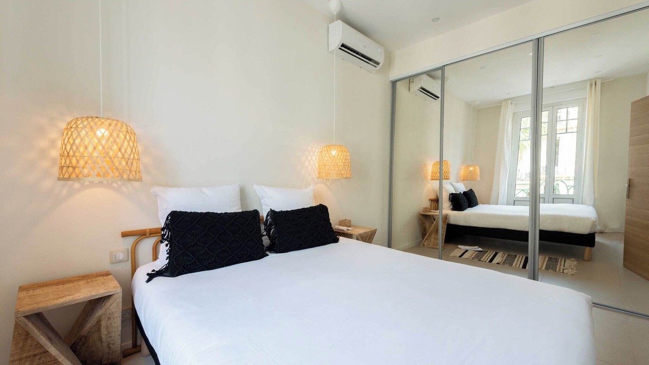 Photo of Bedroom in Juan-les-Pins