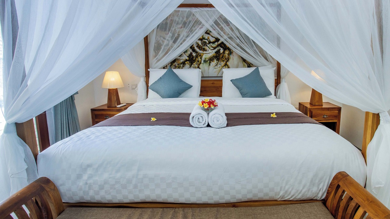 Photo of Bedroom in Mushroom Bay