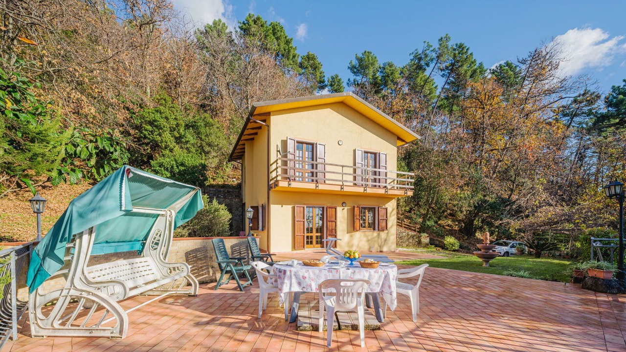 Photo of Patio Balcony in Massa