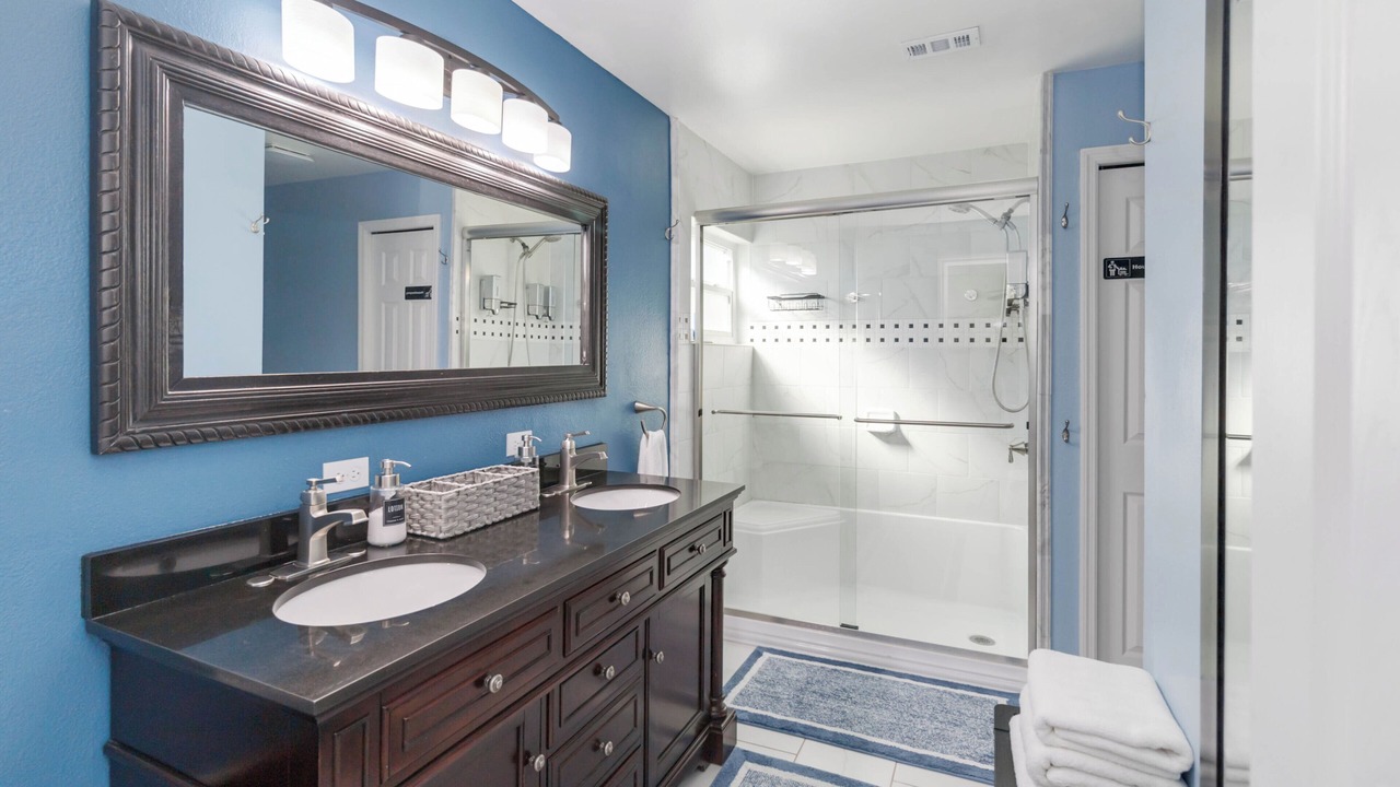 Photo of Bathroom in Mill Run