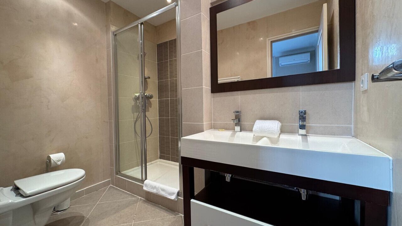Photo of Bathroom in Cannes