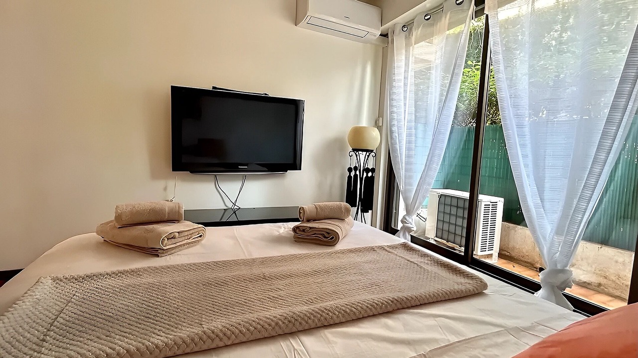 Photo of Bedroom in Mont Boron