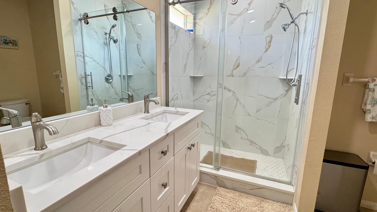 Photo of Bathroom in Lake Berkley